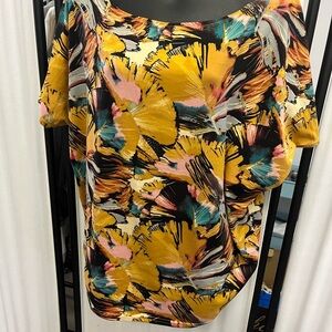 Mudd Women's Top - Yellow, Black, Pink Floral 🇨🇦